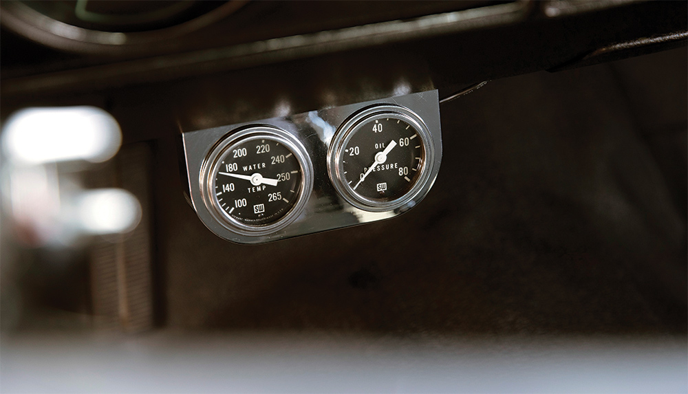 Grady Burch’s Super-Rare 396 Chevelle 300 Deluxe SS gauges