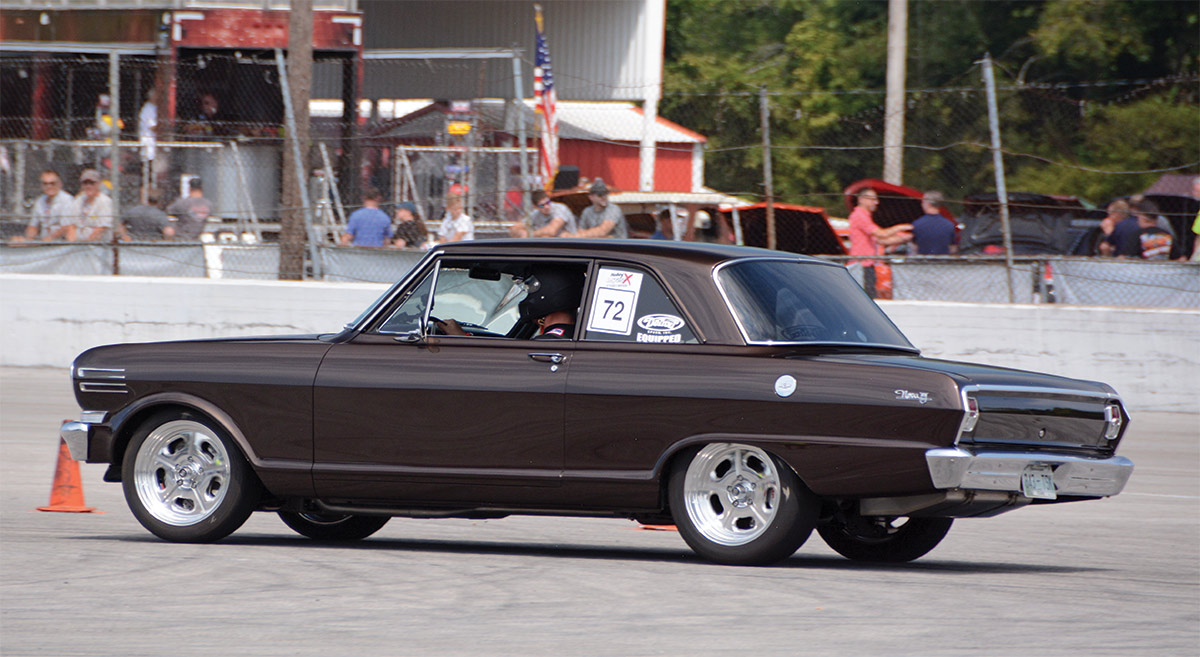 Dave and Crystal Kaveshan’s 1962 Chevy II side profile