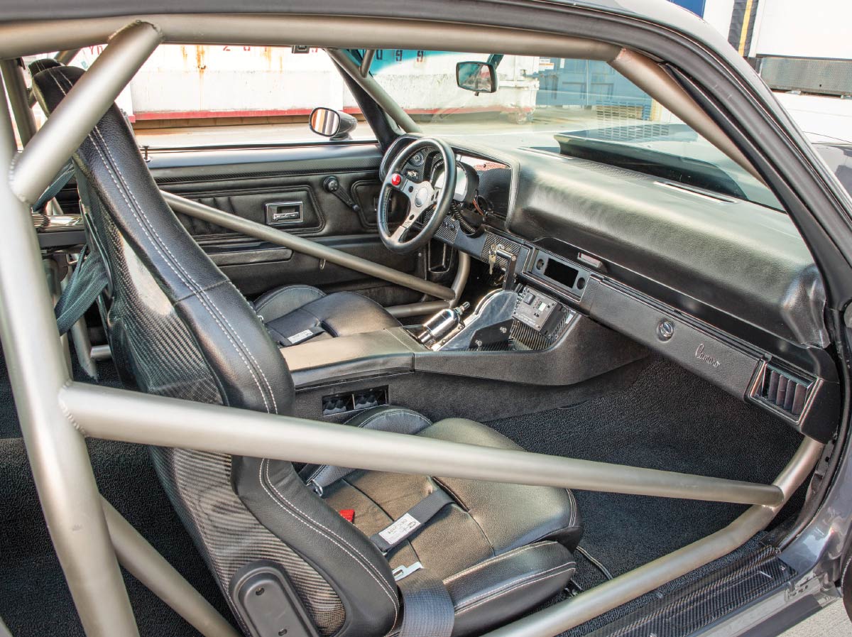 Interior with rolling bars