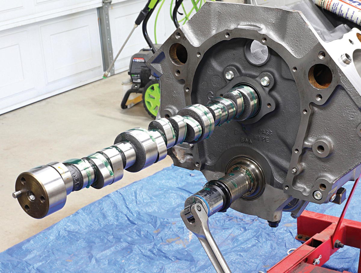 roller cam installed on car engine