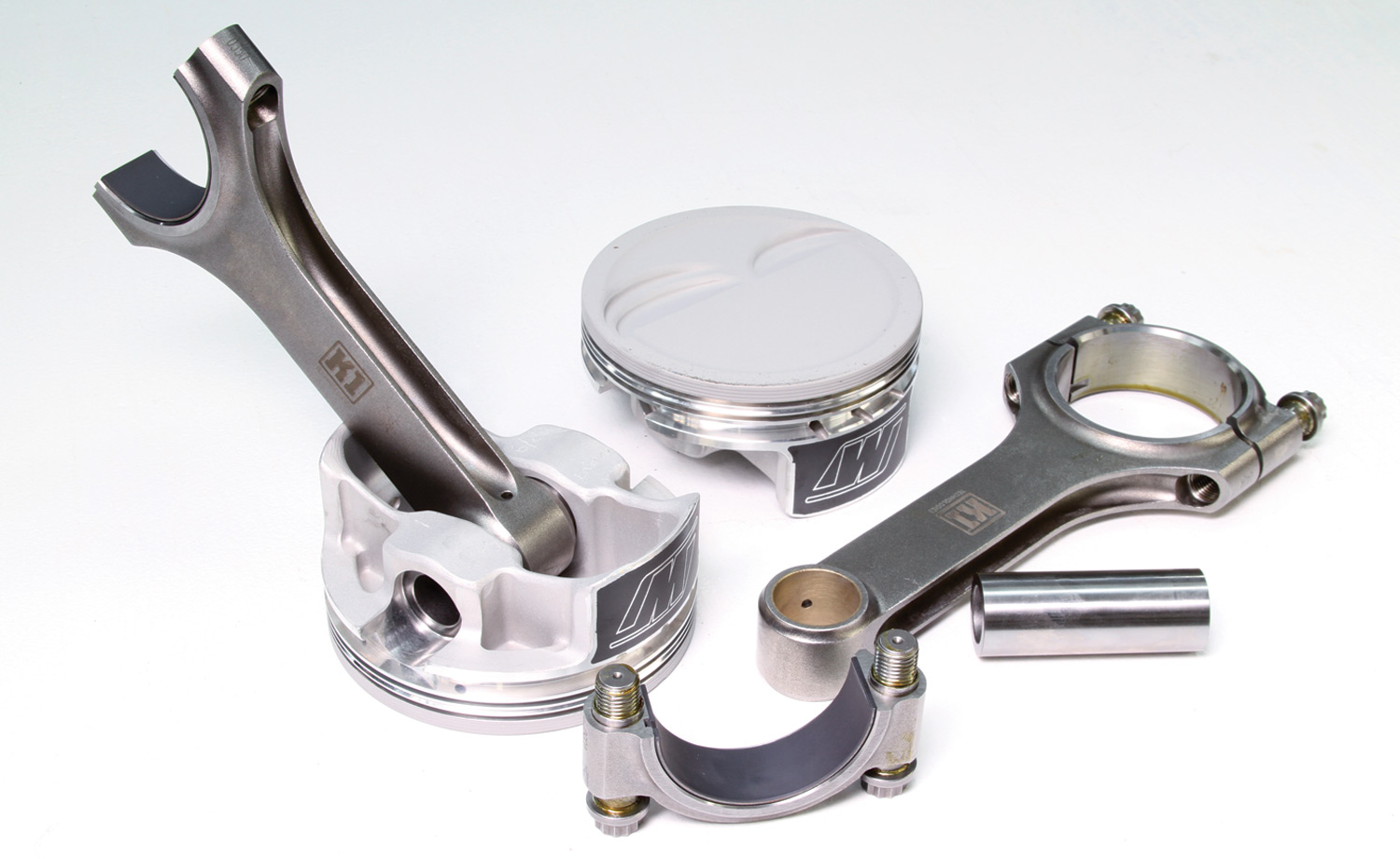 forged Wiseco pistons with friction-reducing skirt coatings and K1 forged I-beam rods