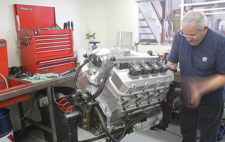 Ken Duttweiler built the 557ci big-block Chevy engine