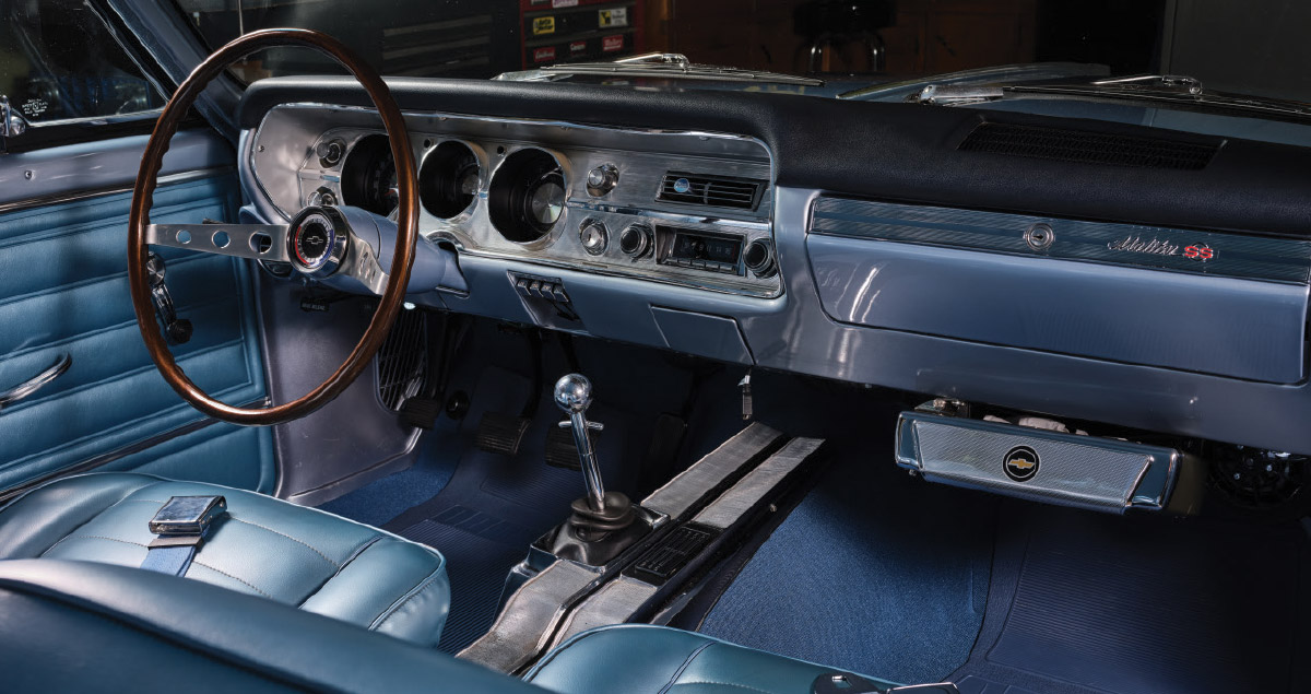 ’65 Chevelle's interior