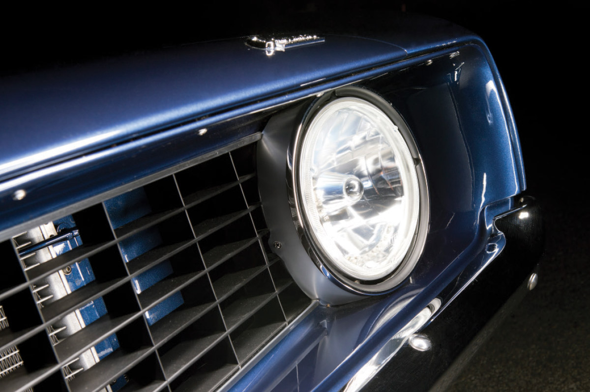 1969 Camaro's headlights