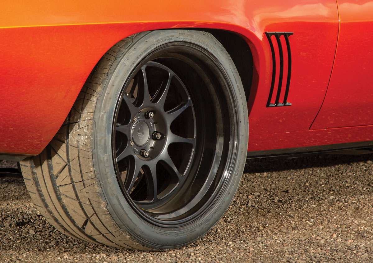 '69 Camaro tire