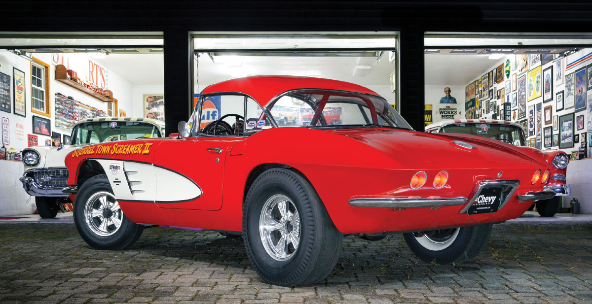 1961 Corvette's rear side view