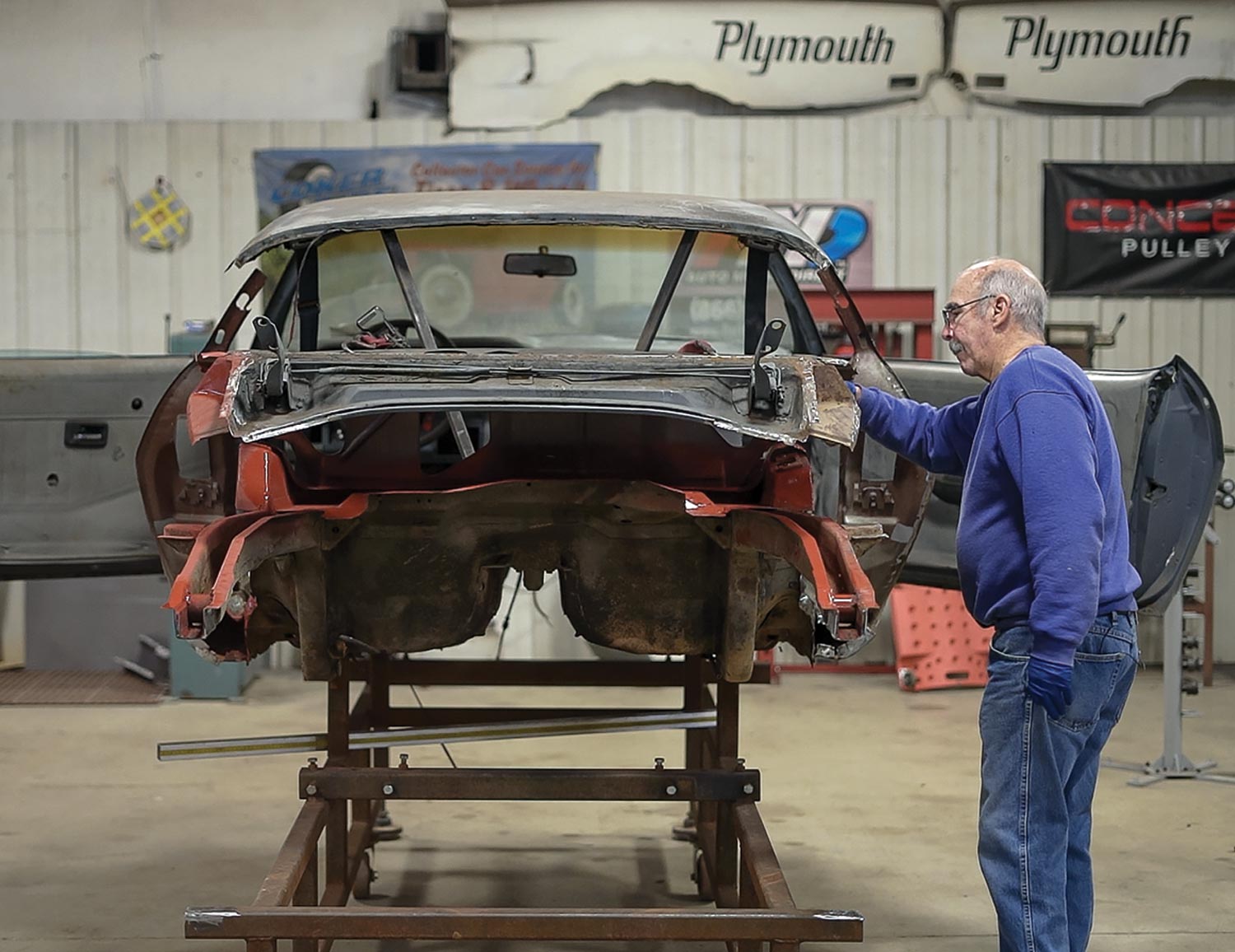 Craig Hopkins lays down a coat of Medallion weld-through primer to all the mating services