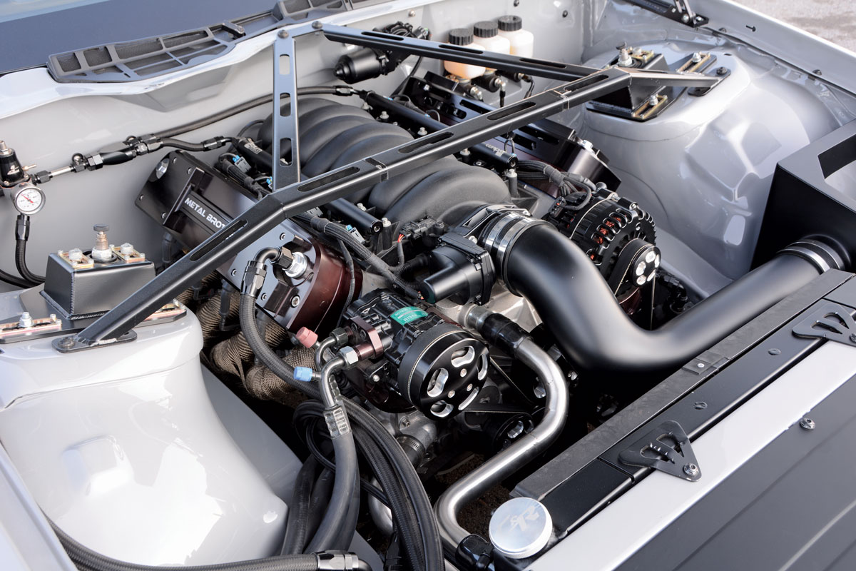 ’88 Camaro IROC-Z engine