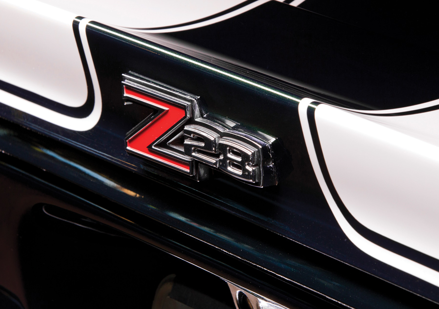 close up of a Z28 emblem