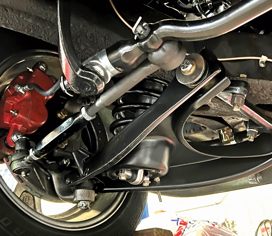 CPP’s new power steering box accepts the stock pitman arm, however Srbinovich opted to install a new replacement.