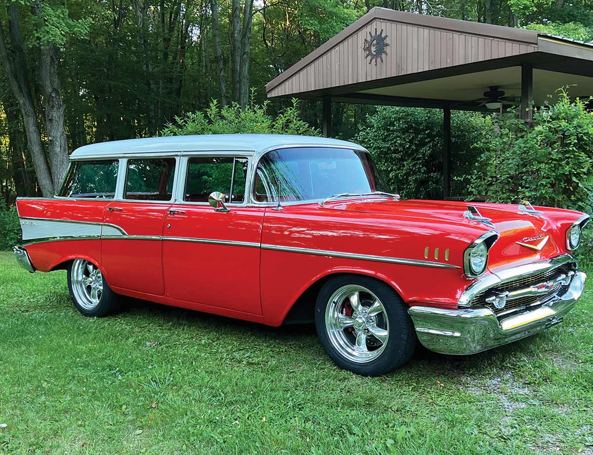 Dixey’s cool cruiser wagon rolls on American five-spoke wheels from Speedway Motors. Due to the 13-inch front rotors, a minimum of 17-inch wheels must be used. Front wheels are 17x7, rears are 18x8; tires are 215/55R17 and 245/45R18, respectively.
