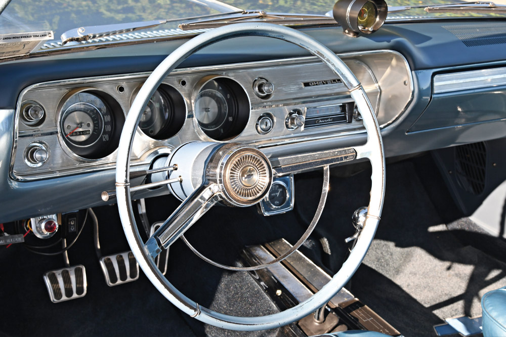 Steering wheel and dash in '65 Malibu SS