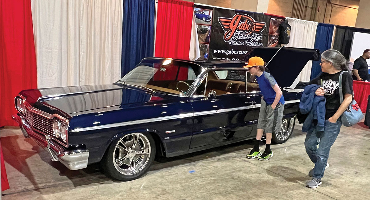 Dark navy blue '64 Imapala