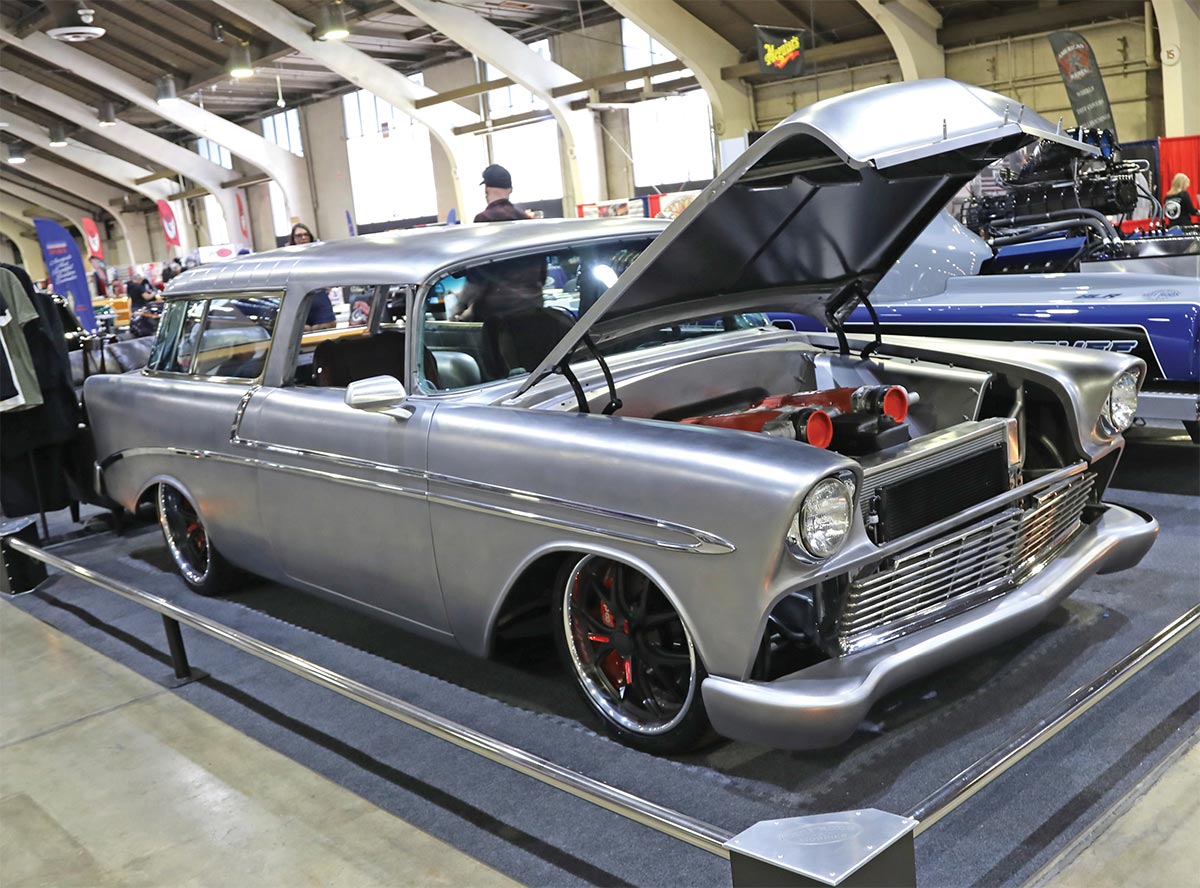 Unpainted brushed metal Nomad