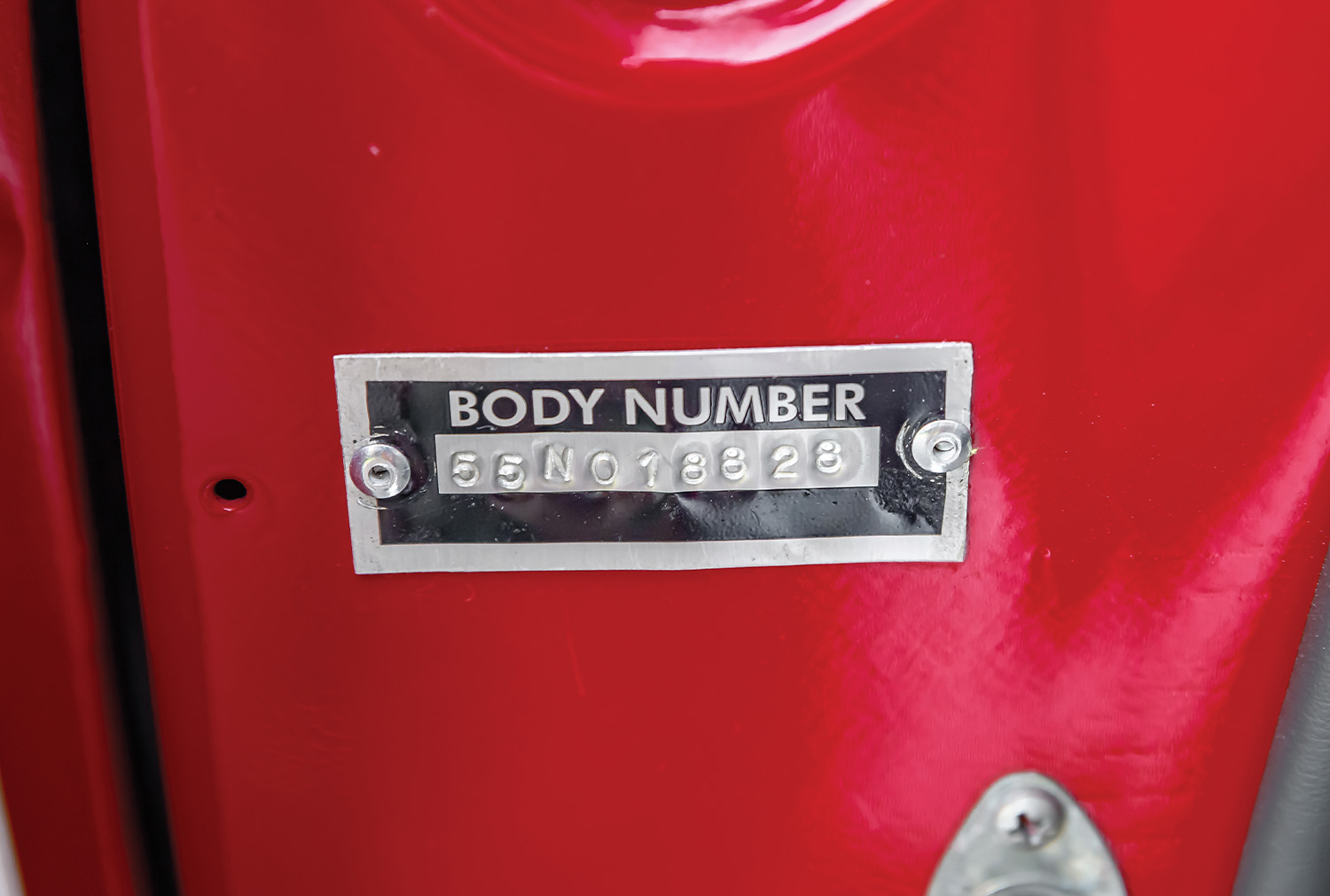 close view of the LS V-10 body number plate