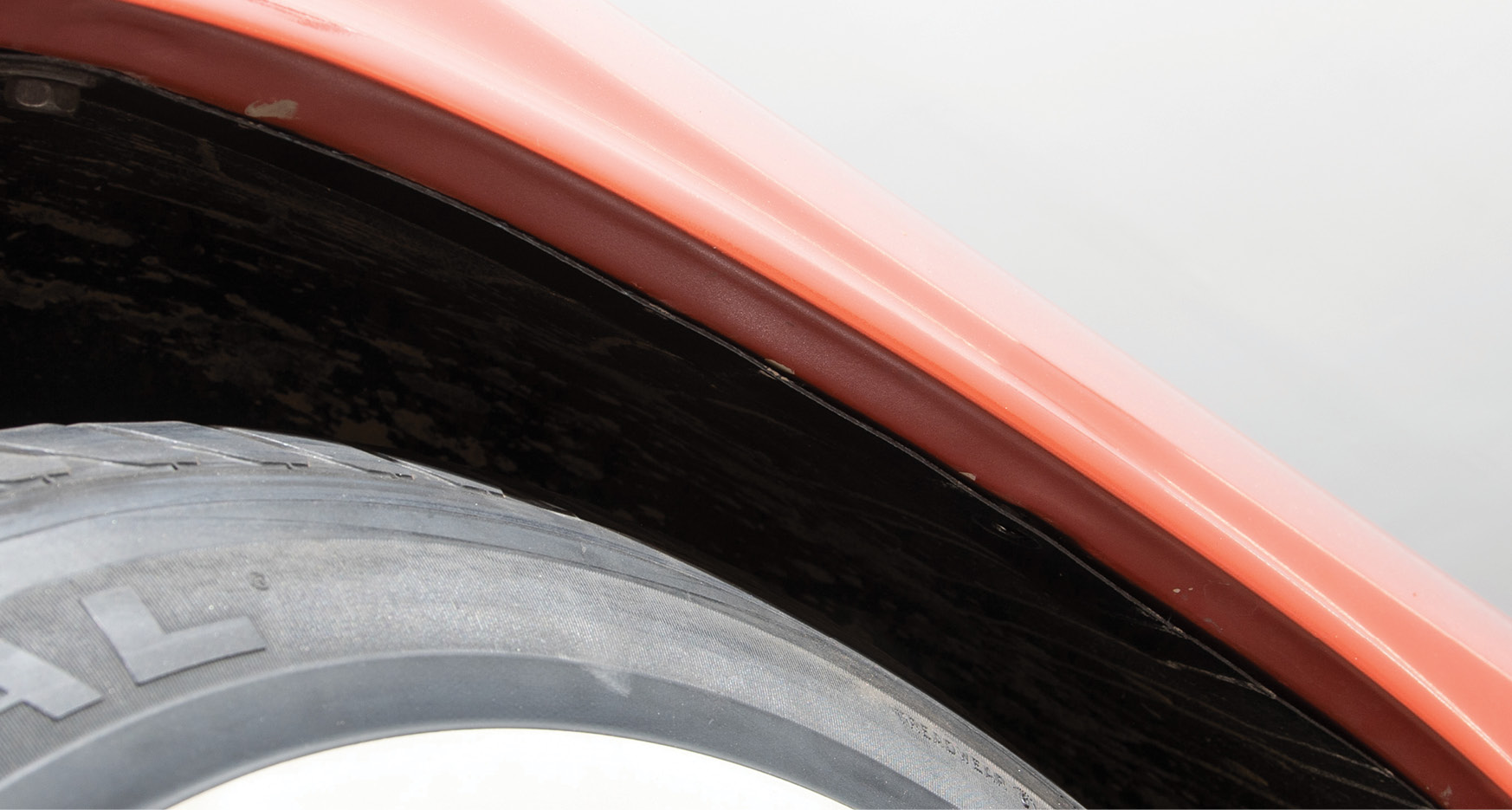 A final look at the tire-to-fender clearance after installation and we’re in the clear. There’s a notable difference in hub width after install.