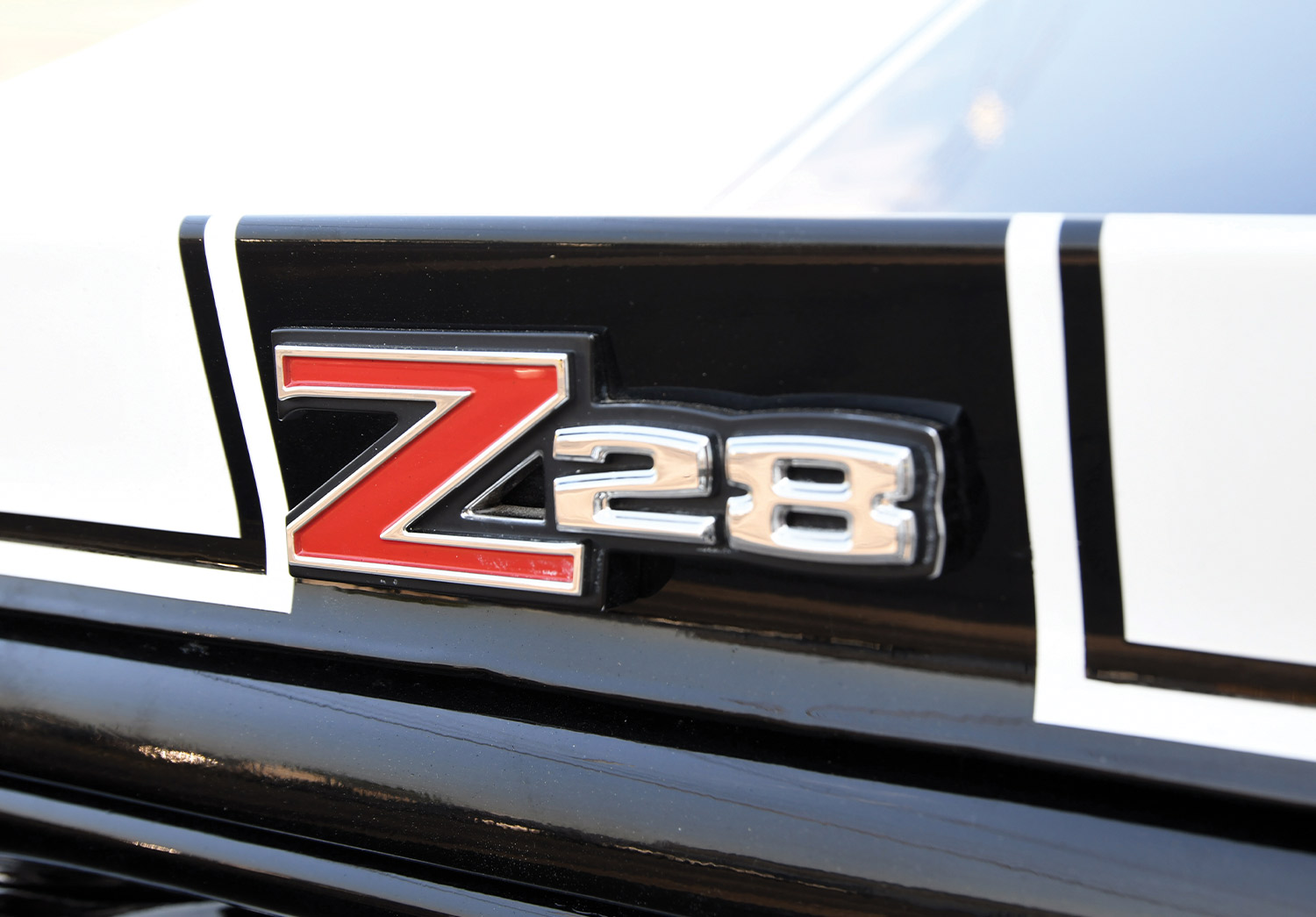 zoomed in view of the Pro Street ’71 Camaro's Z28 emblem