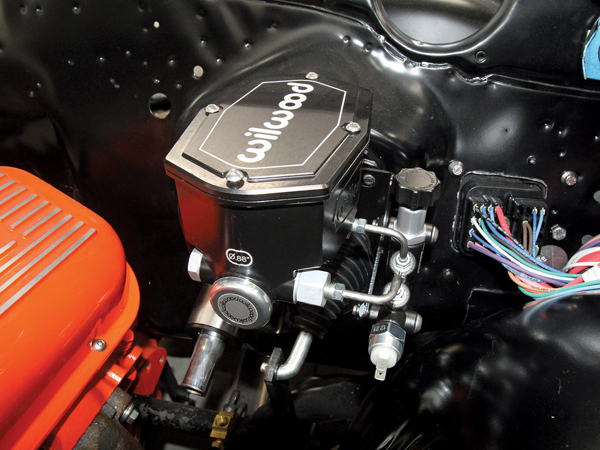 Close up of the installed master