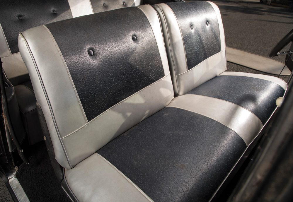 Bel-Air's two tone seats