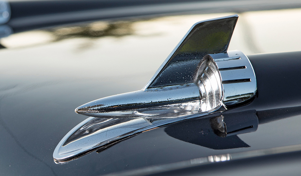 Close up of Bel-Air's hood rocket