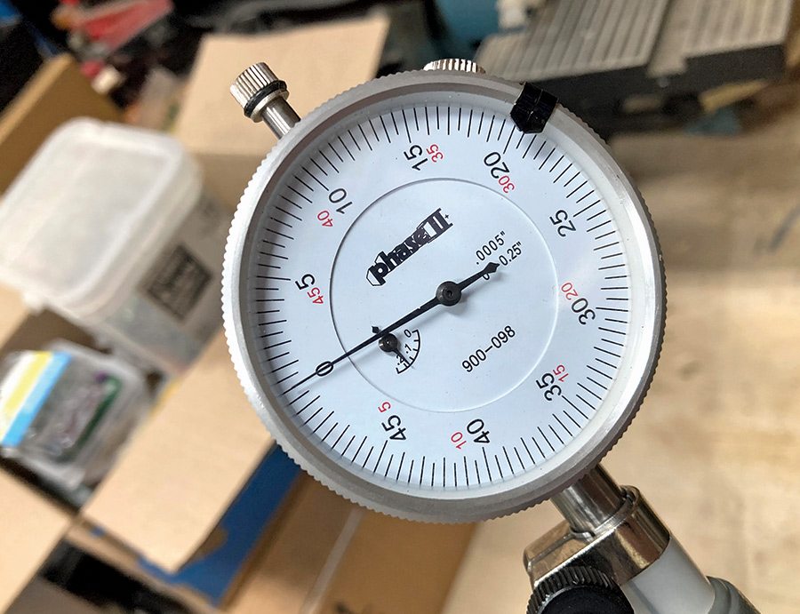 dial bore gauge being used to measure the cylinder diameter
