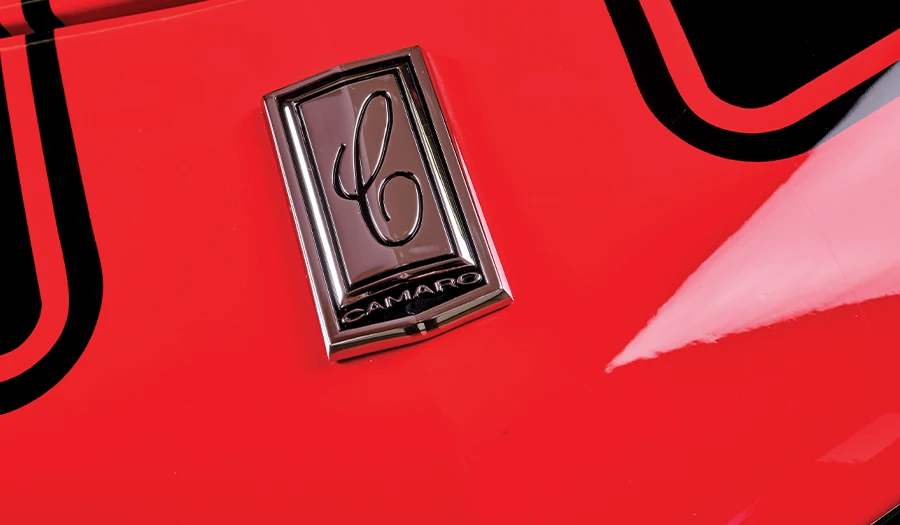 logo on '70 Camaro