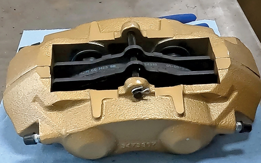 caliper with braided flex lines