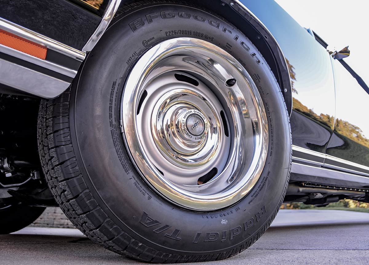 view of Corvette Rally wheel