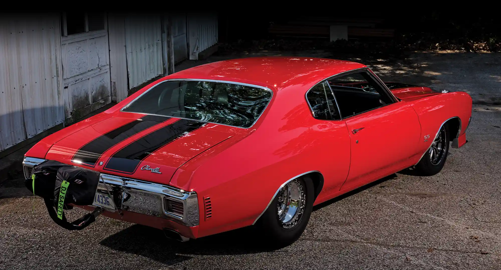 Detailed engine bay of the 1970 Chevelle featuring a Steve Morris engine setup