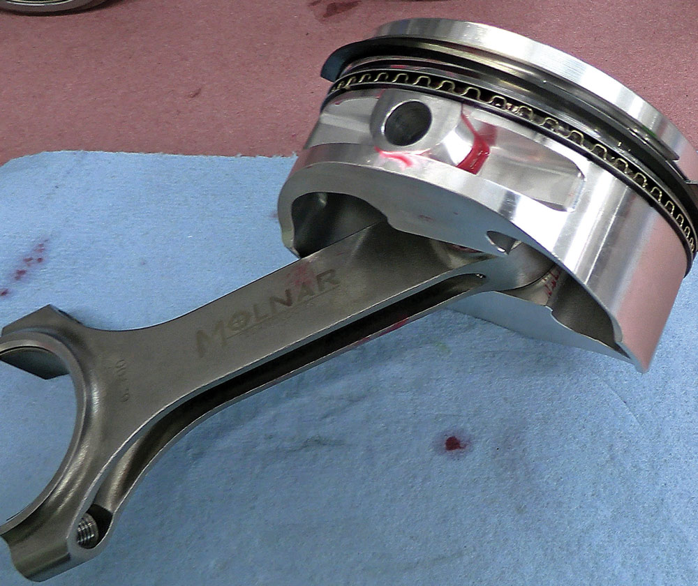 Molnar connecting rod forged piston high-performance Chevrolet big block internals