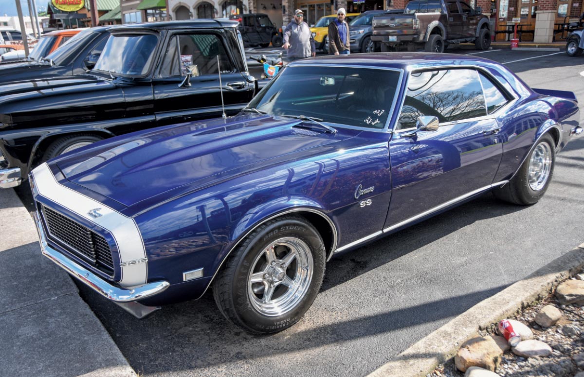 1968 Camaro SS Pro Street deep blue polished wheels show ready