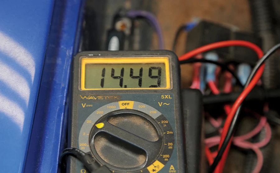 Wavetek multimeter reads stable 14.49V after alternator upgrade