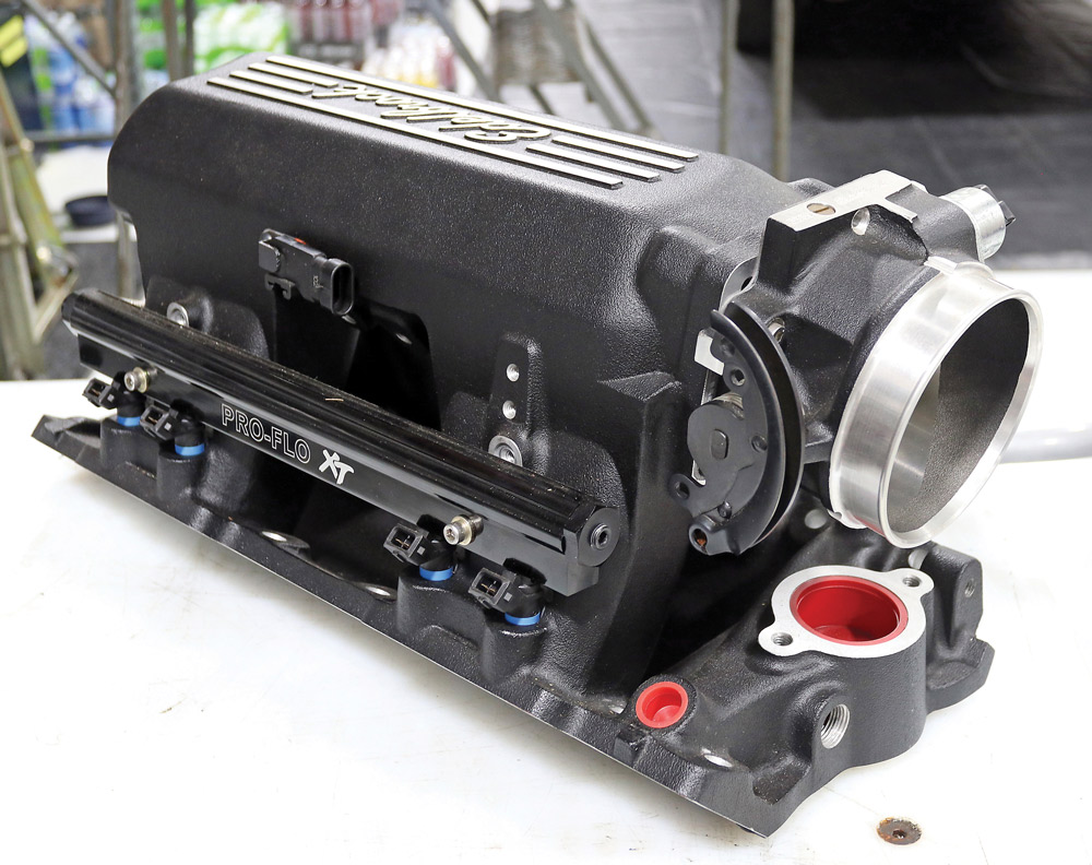 Edelbrock Pro-Flo XT intake manifold with fuel rails for EFI conversion setups