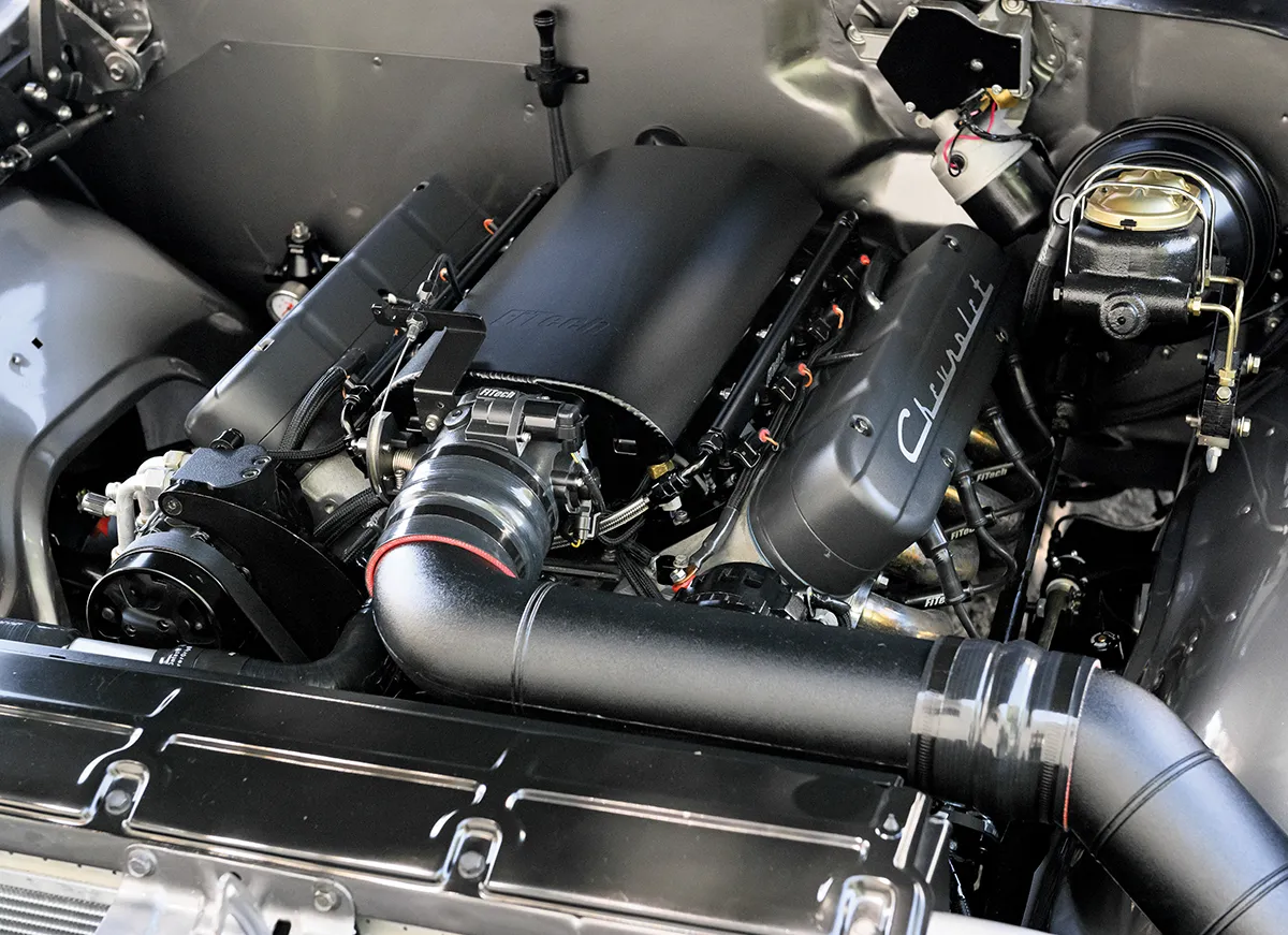 1969 Chevelle FiTech EFI LS engine black intake Chevrolet valve covers