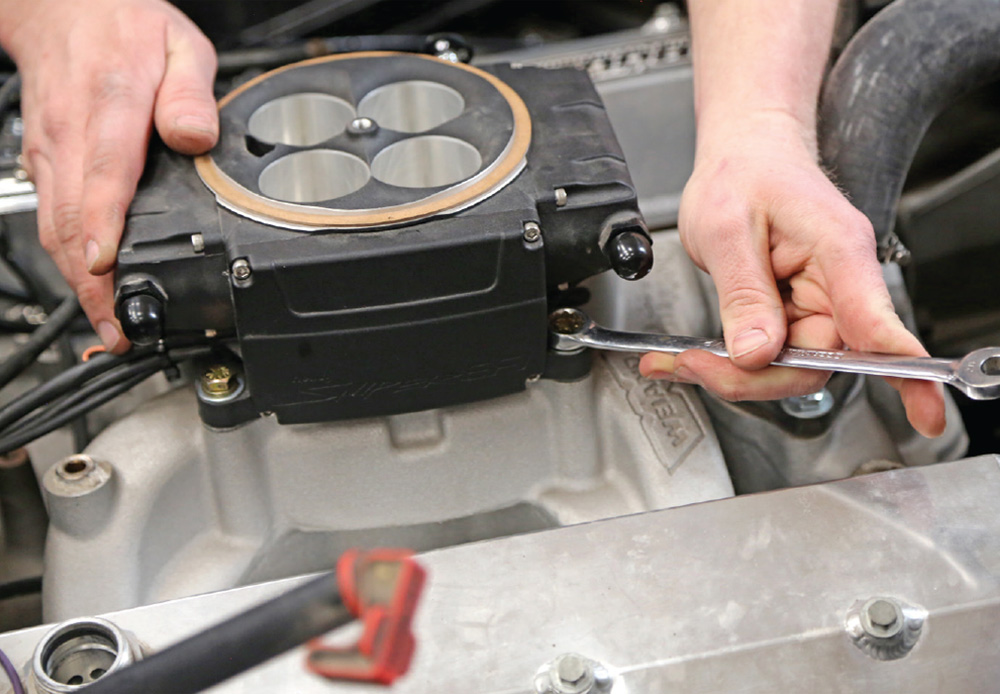 Mounting Sniper EFI throttle body to Weiand intake manifold with gasket