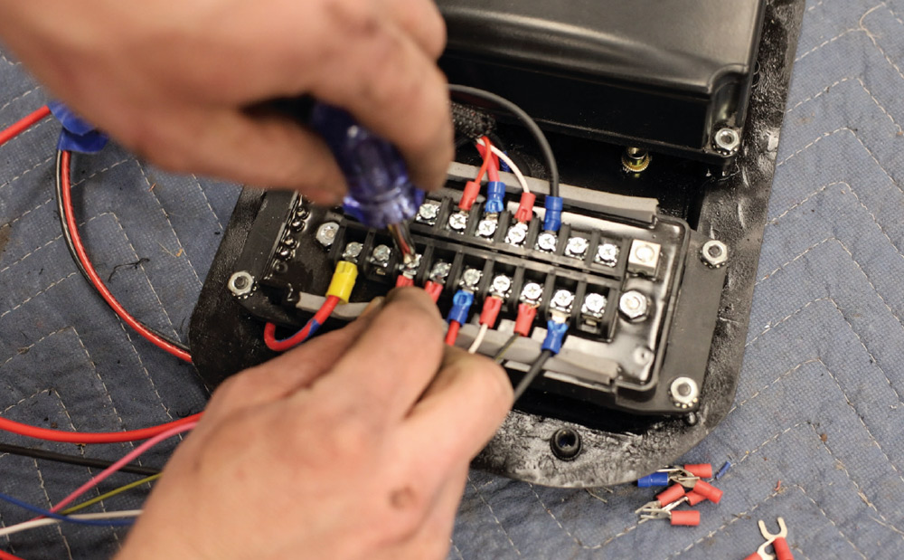 Wiring Holley Sniper relay and fuse panel with crimped terminals