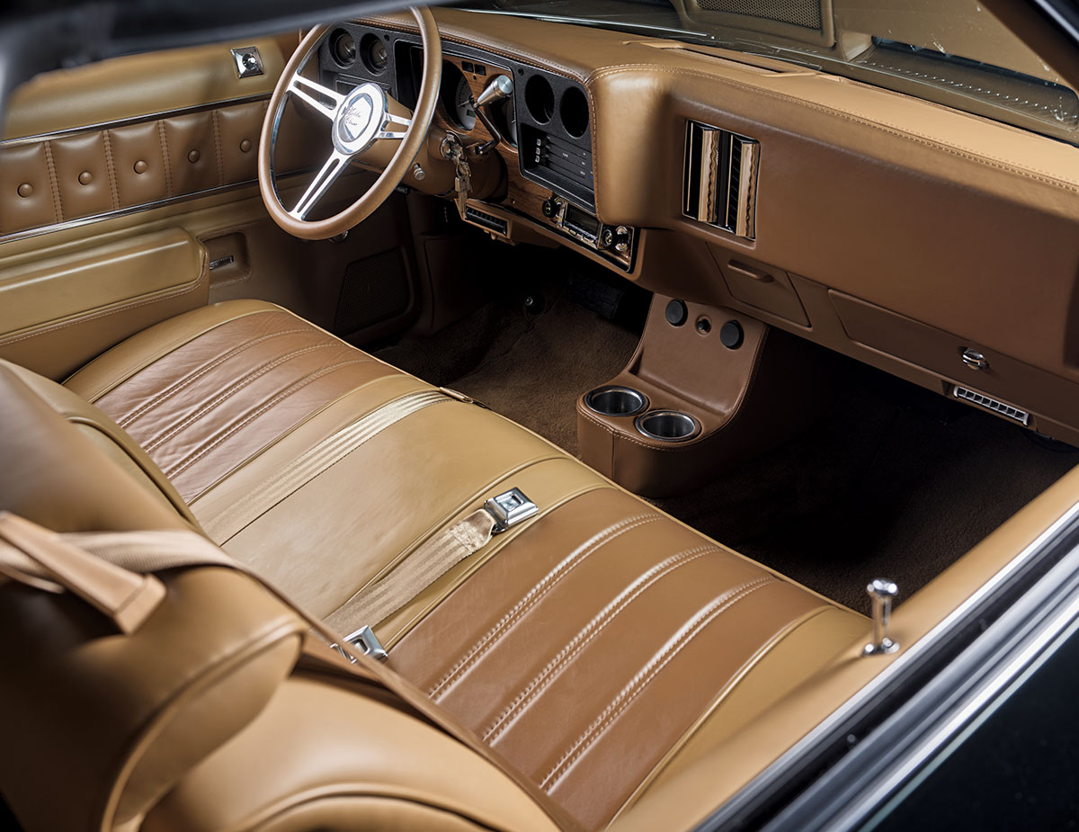 1977 Chevy Malibu interior tan bench seat vintage dash