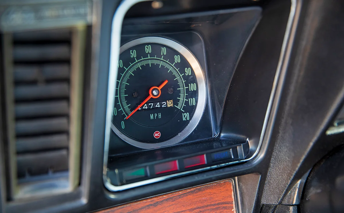 1969 Camaro SS speedometer gauge cluster 120 MPH dash detail close-up