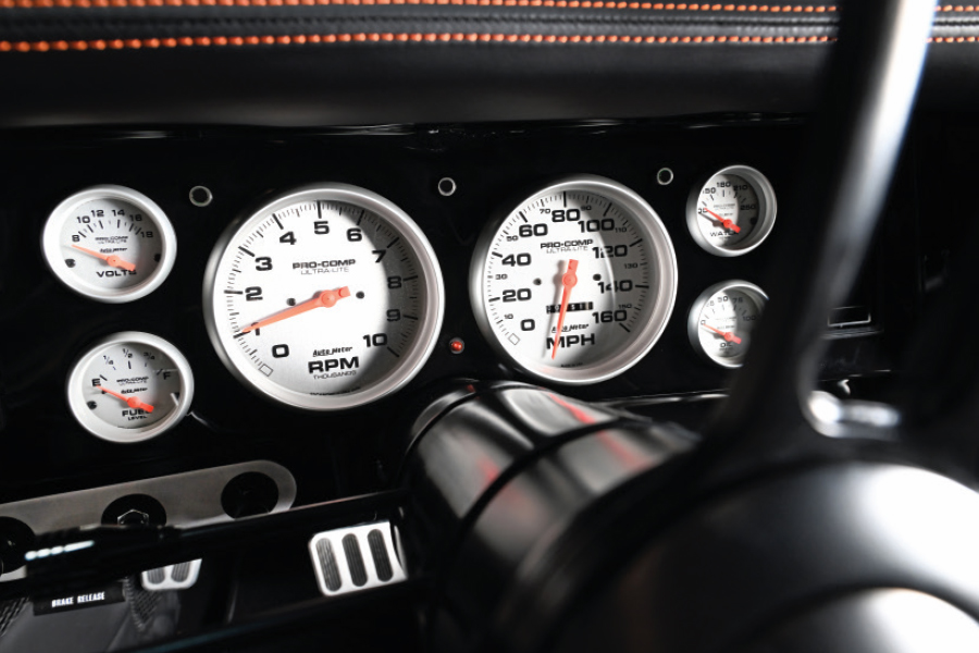 pro touring 1969 camaro dashboard gauges