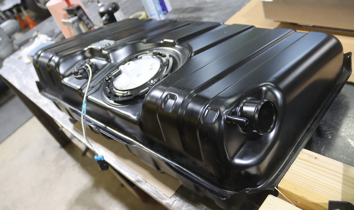 New black fuel tank for EFI applications.