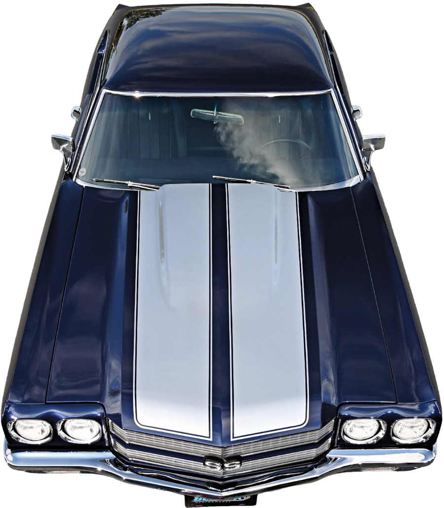 Front view of Thomas Sozzi’s blue 1970 Chevelle SS